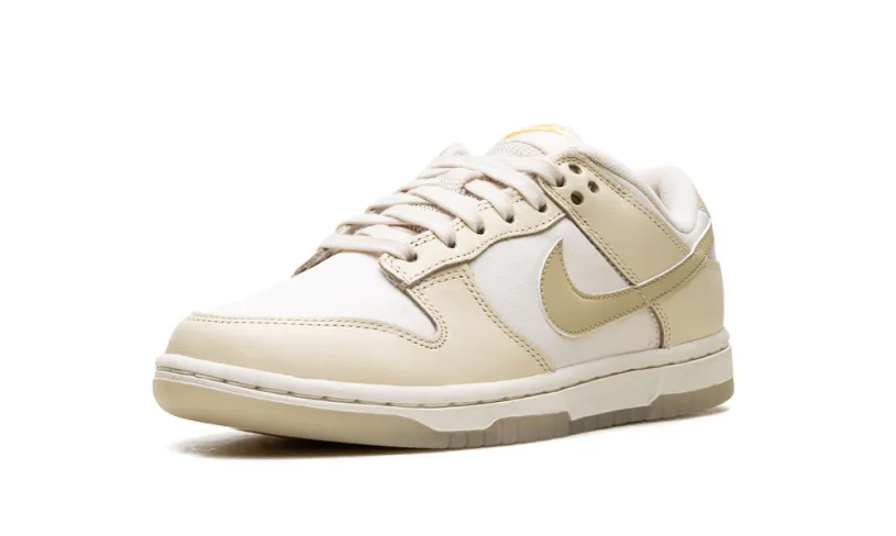 Nike Dunk Dunk Low WMNS 'Team Gold'